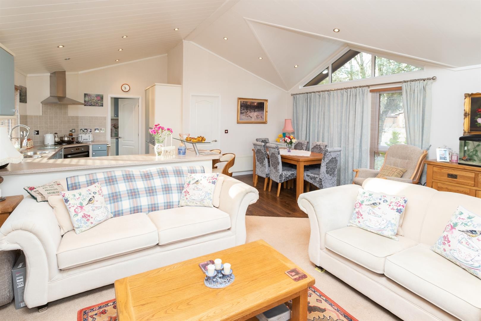 9 Grand Eagles Luxury Lodge Park, Auchterarder, PH3 1ET