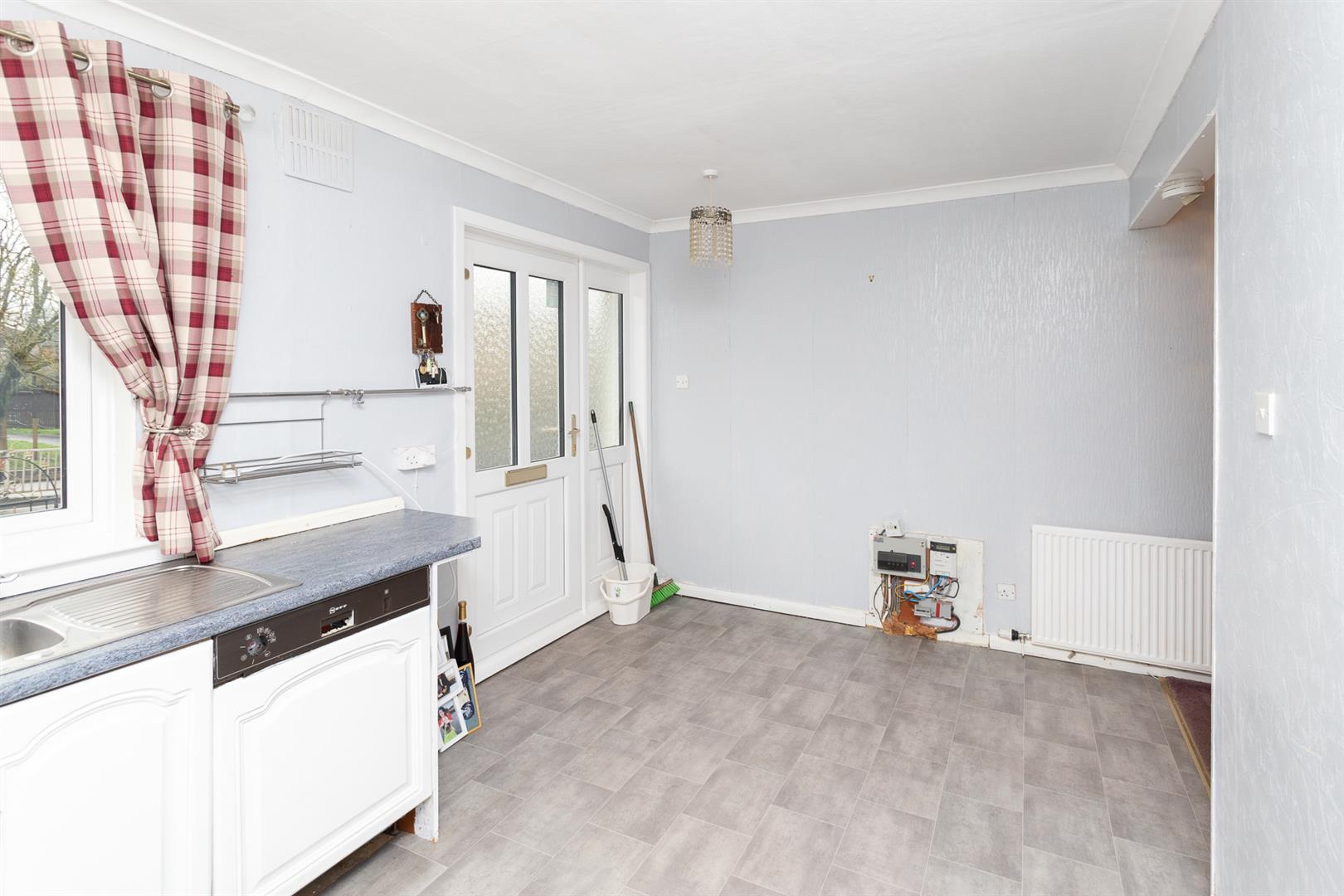 42 Newhouse Road, Perth, PH1 2AL