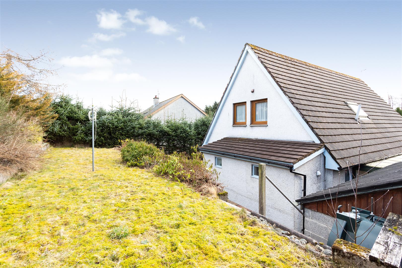 Glenavon House Main Street, Newtonmore, PH20 1DR