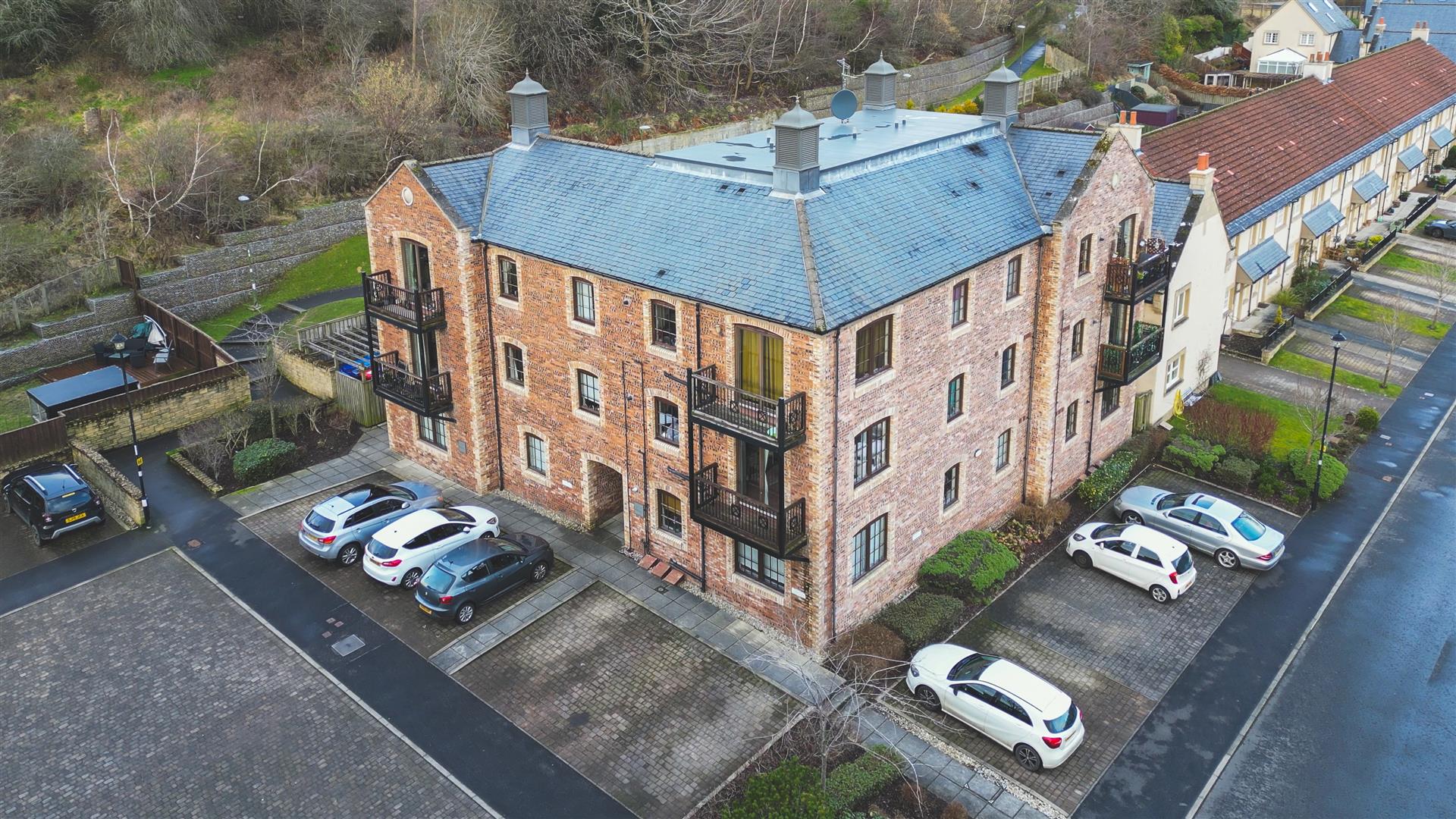 27 Esk Bridge, Penicuik, EH26 8QR