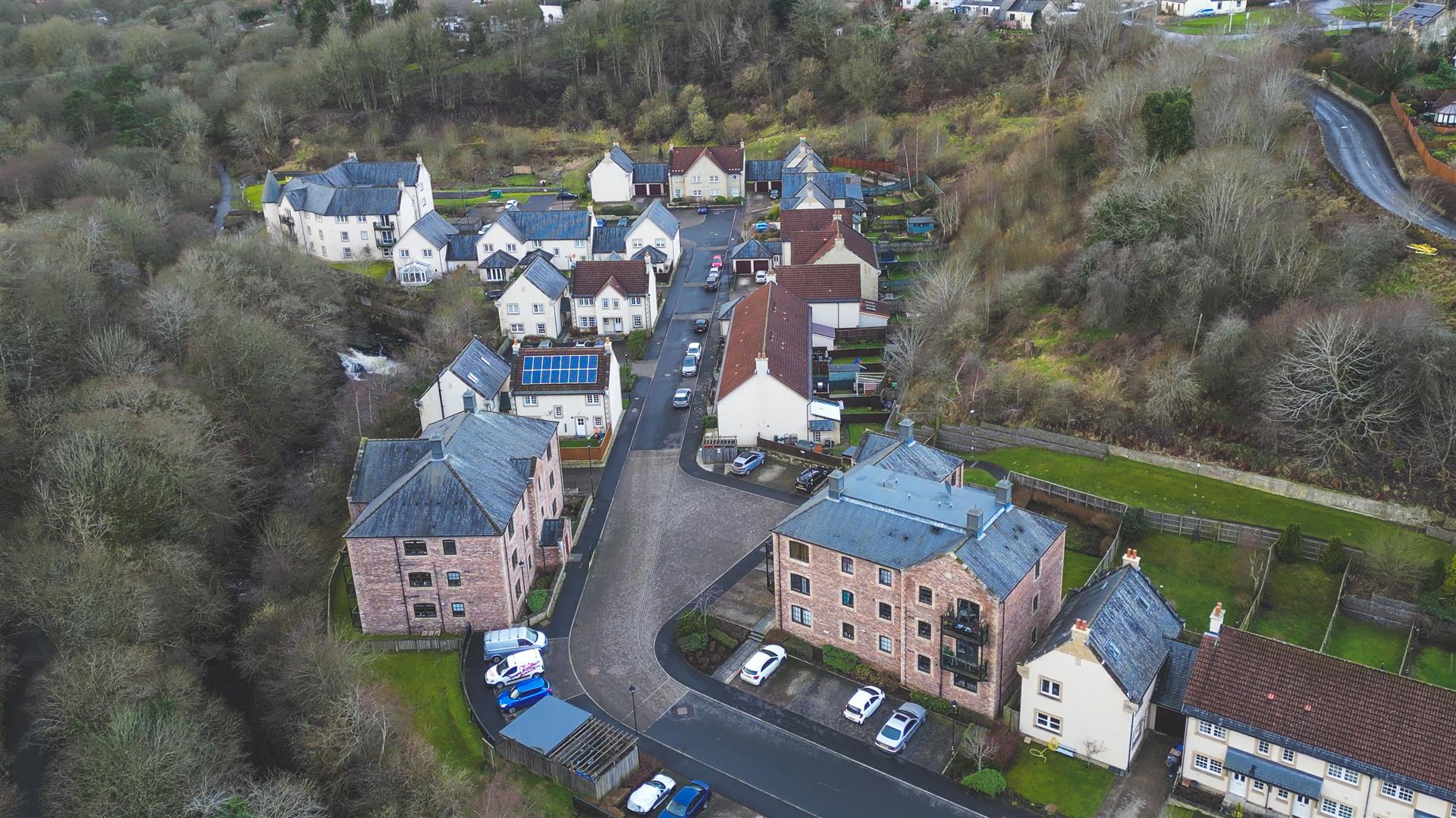 27 Esk Bridge, Penicuik, EH26 8QR