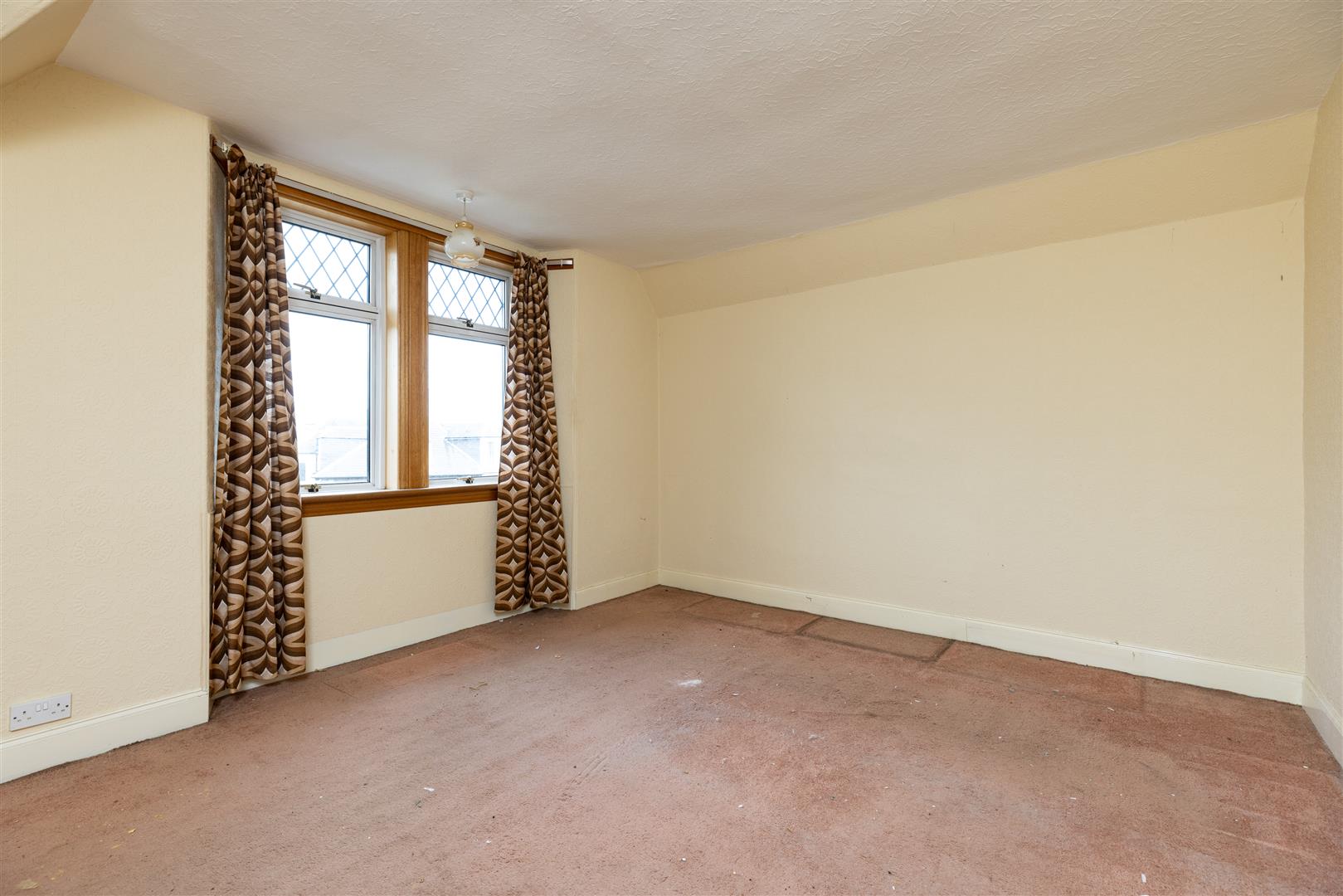 6 Craigie Knowes Road, Perth, PH2 0BX