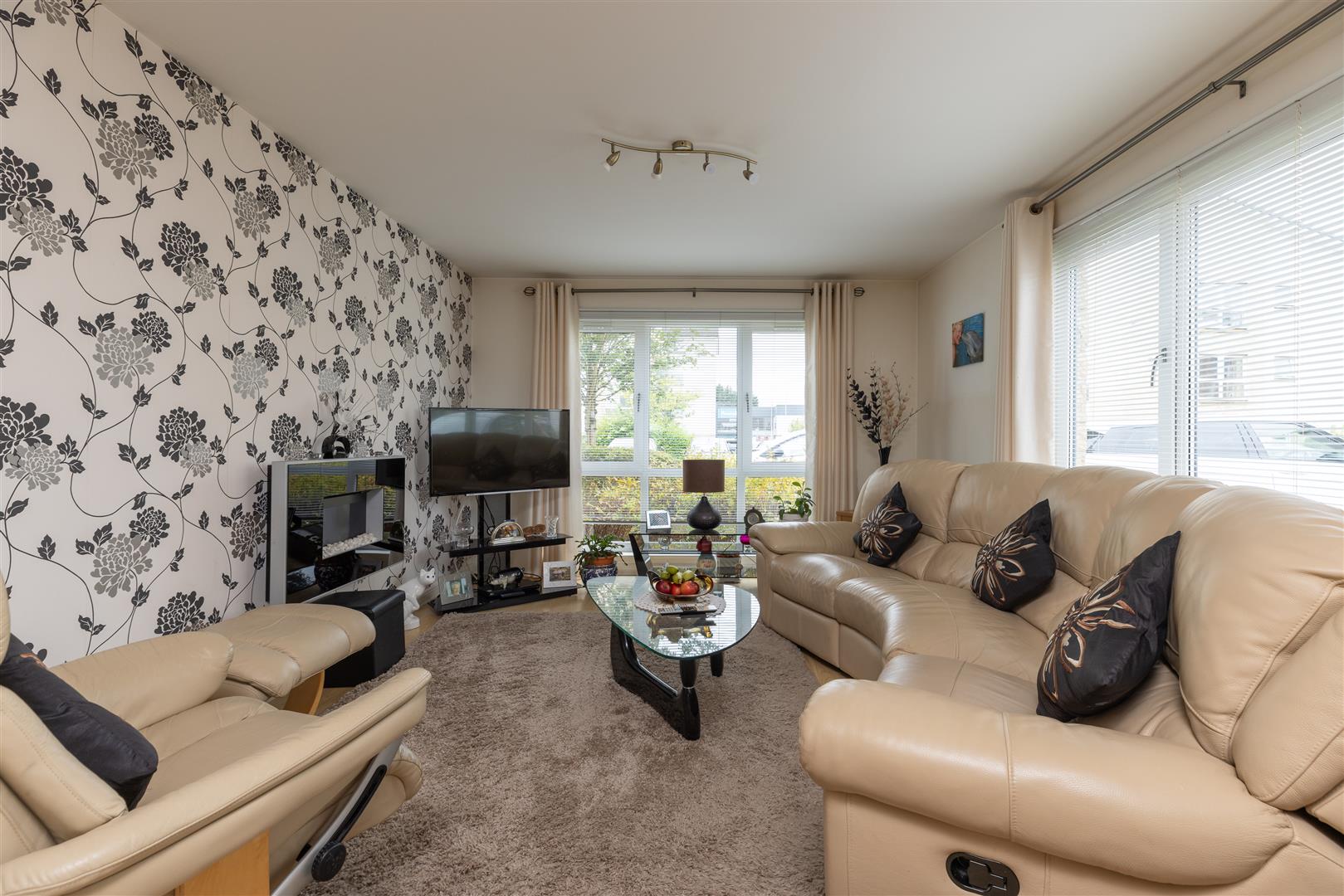 102 Monart Road, Perth, PH1 5UQ