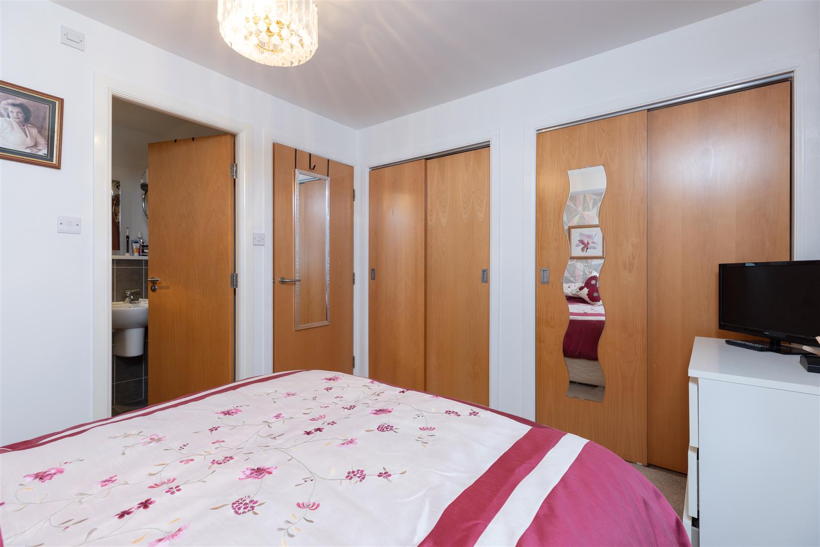 102 Monart Road, Perth, PH1 5UQ