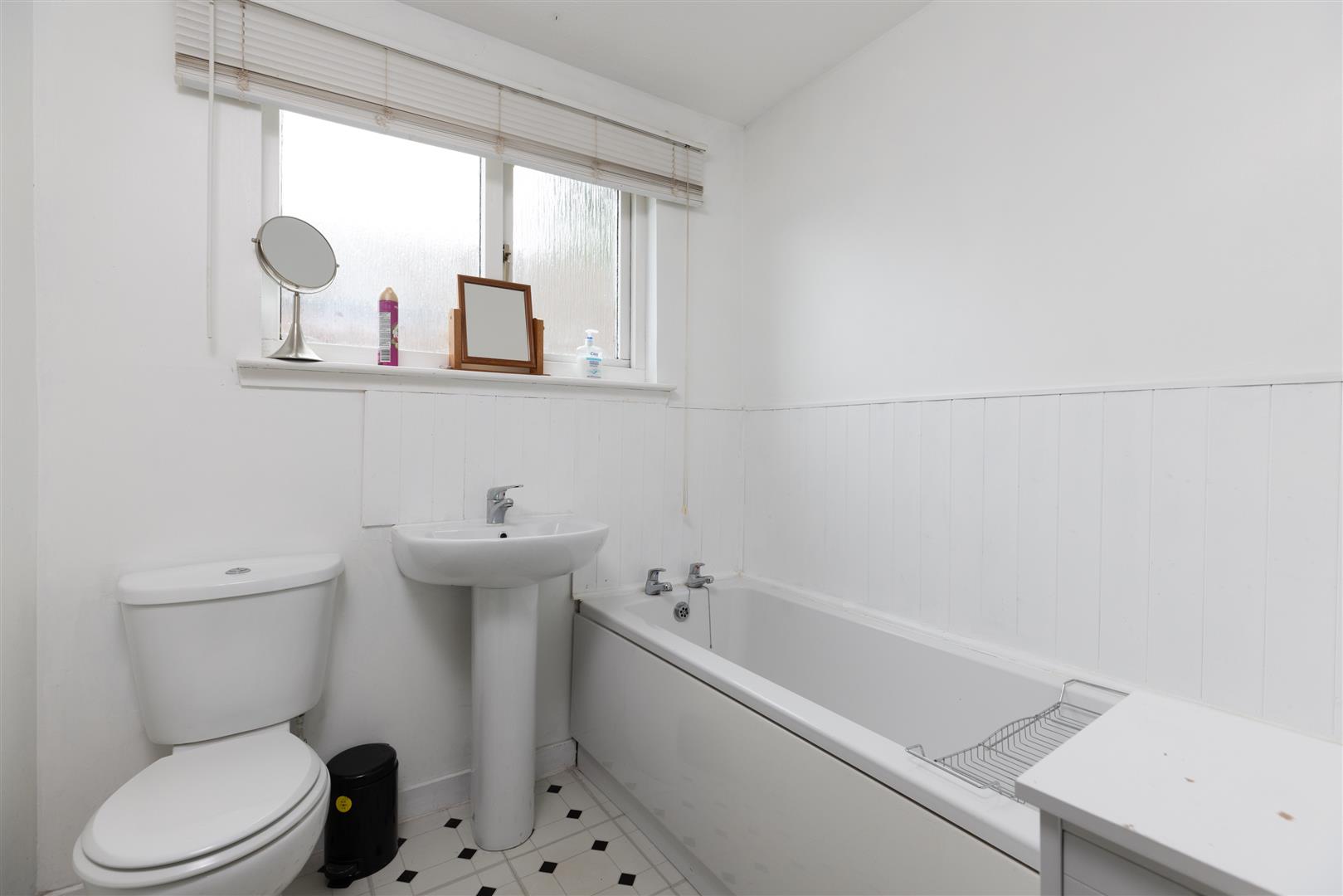 16 Marshall Gardens, Perth, PH1 3YX