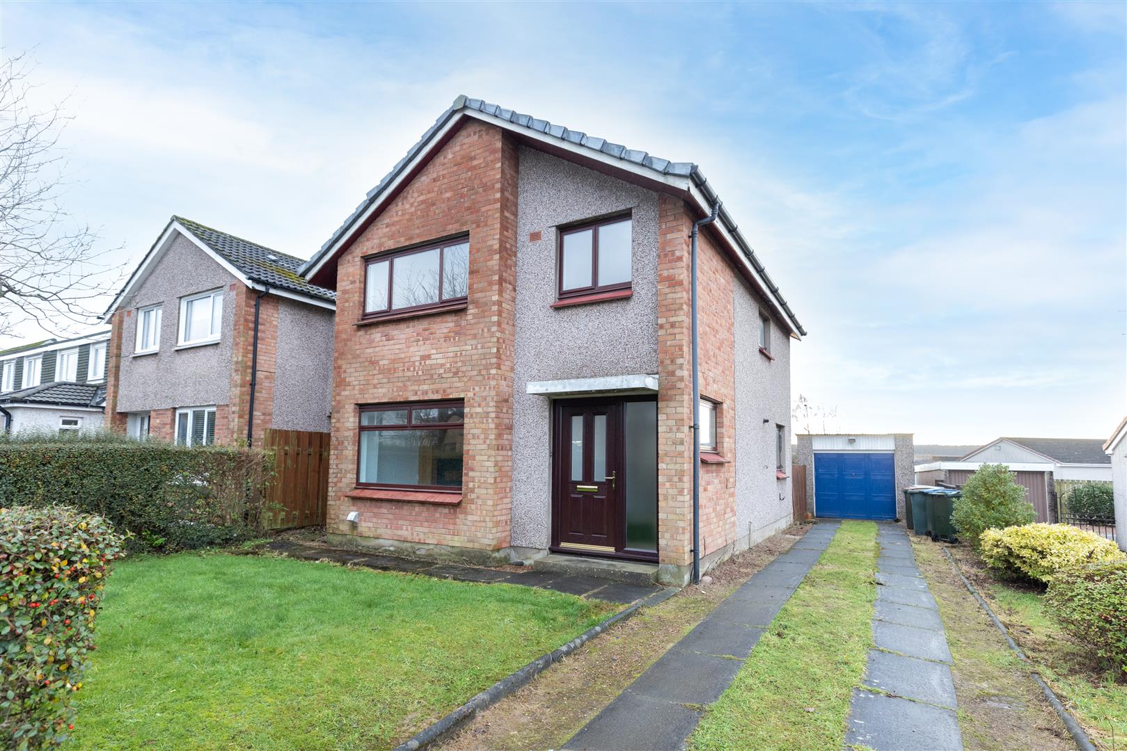 208 Oakbank Road, Perth, PH1 1EG