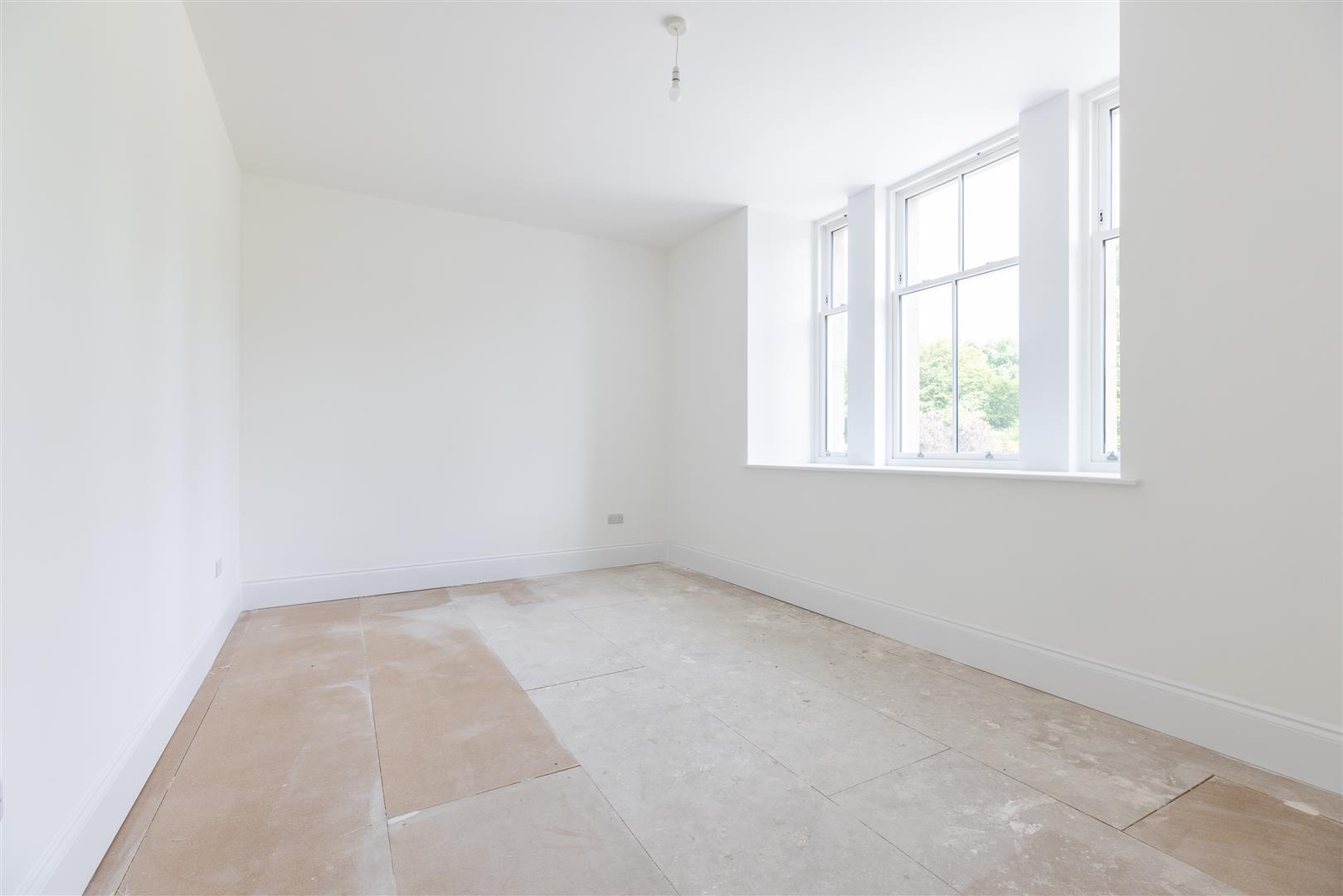 9 James Murray Apartments Muirhall Road, Perth, PH2 7BH