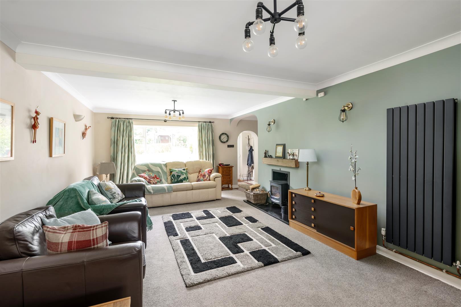 Property in Mount Close, Crawley, RH10 7EF