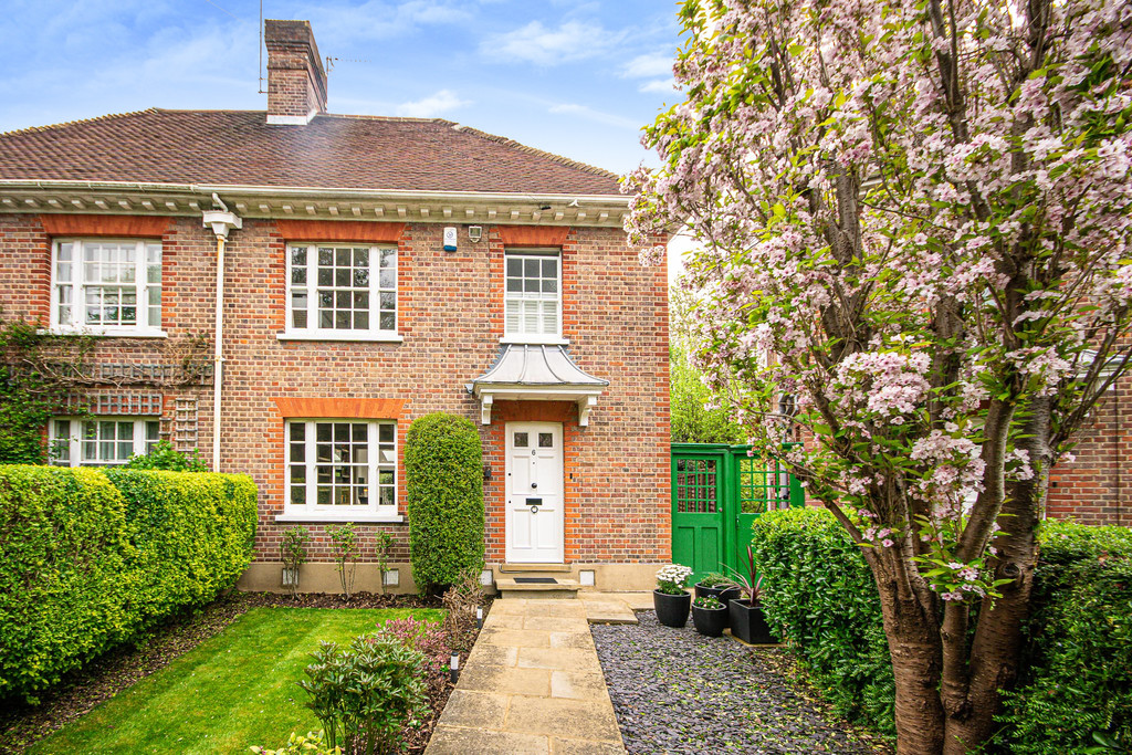 Property in Waxwell Close, Pinner, HA5 3ET