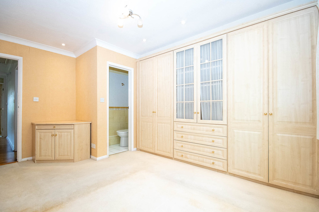 Property in Chiltern Road, Pinner, Middlesex, HA5 2TD