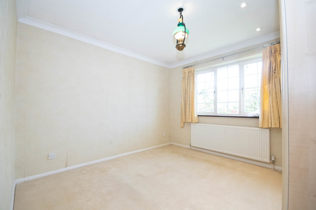 Property in Chiltern Road, Pinner, Middlesex, HA5 2TD
