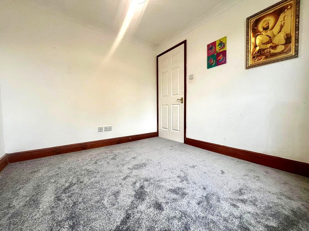 Property in Chamberlain Way, Pinner, HA5 2AT