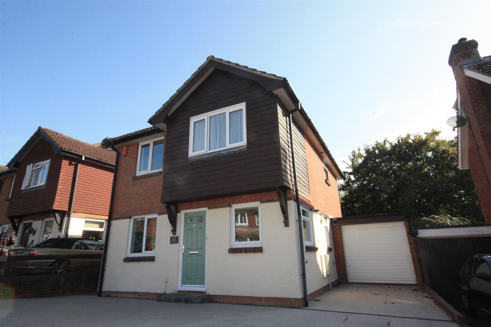 Property in Mitre Copse, Eastleigh, SO50