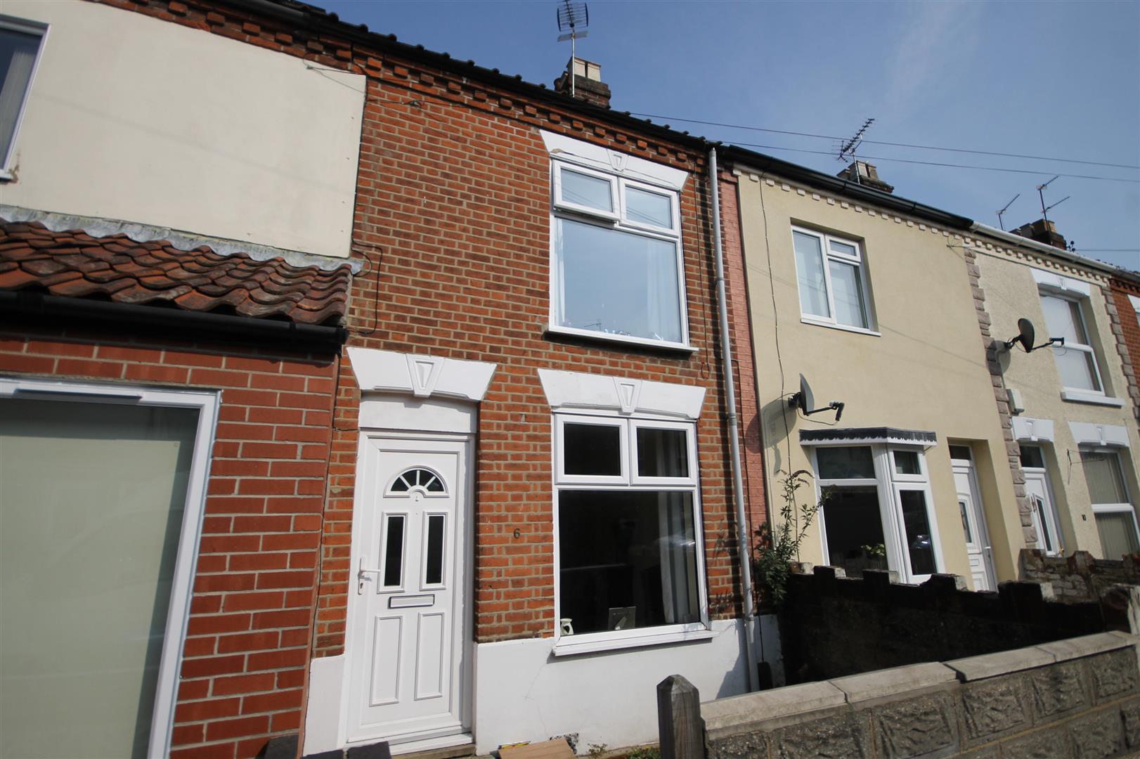 Property in Bell Road, Norwich, Norfolk, NR3 4RA