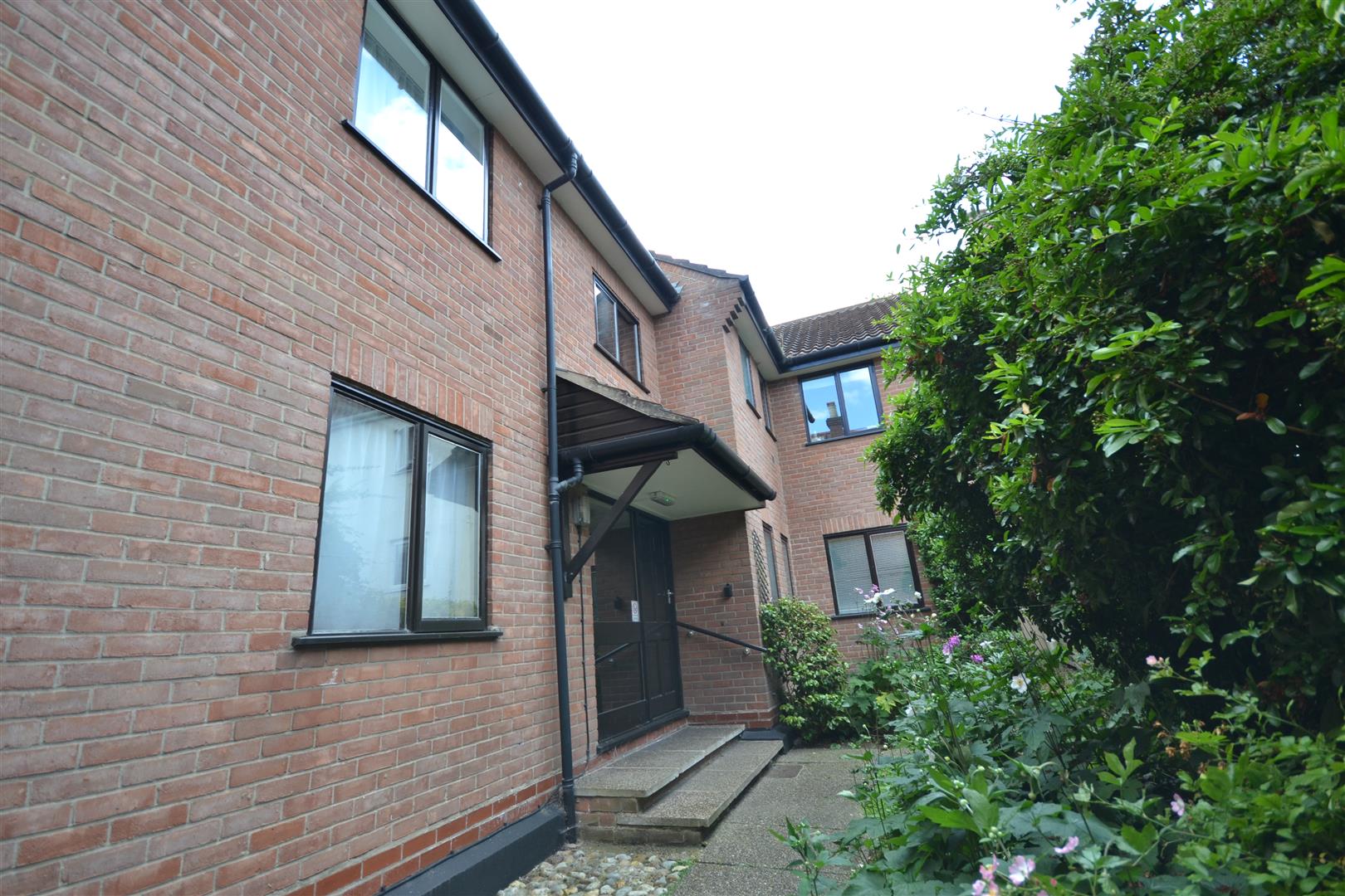 Property in Gunns Court, Upper St. Giles Street, Norwich, Norfolk, NR2 1TP