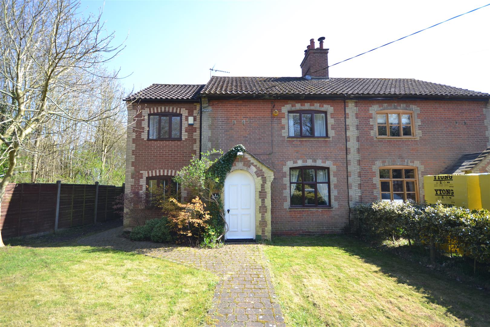Property in Wroxham Road, Rackheath, Norwich, Norfolk, NR13 6LZ