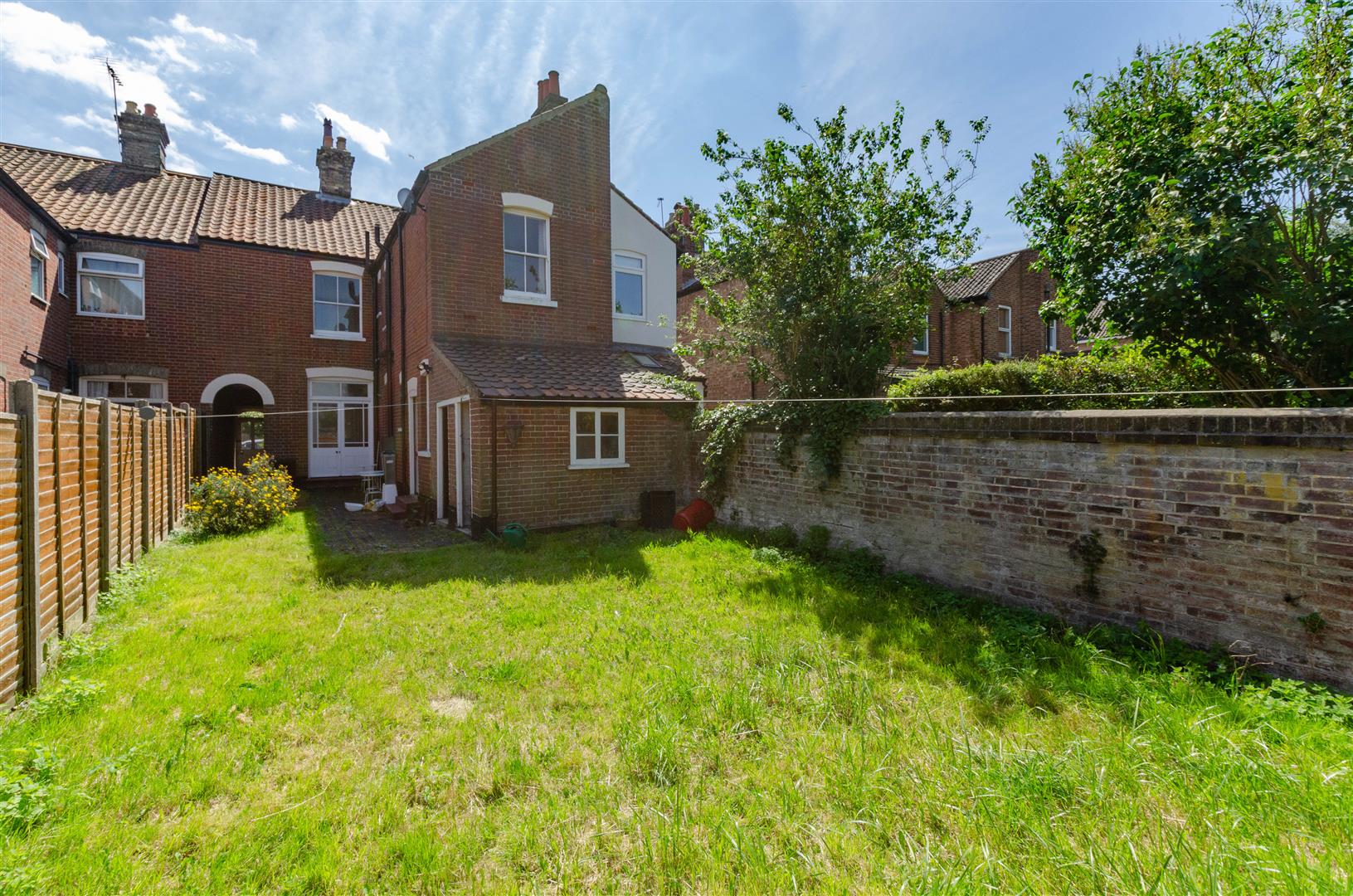 Property in Dereham Road, Norwich, Norfolk, NR2 3TJ