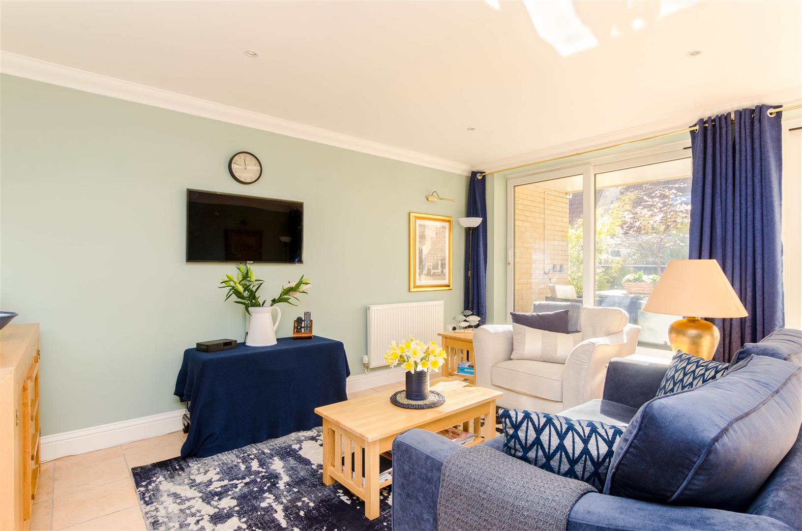 Property in St. James Meadow, Norwich, NR3 1TR