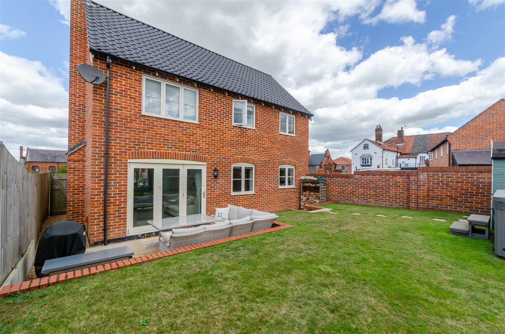 Property in Swan Court, Loddon, Norwich, Norfolk, NR14 6GA