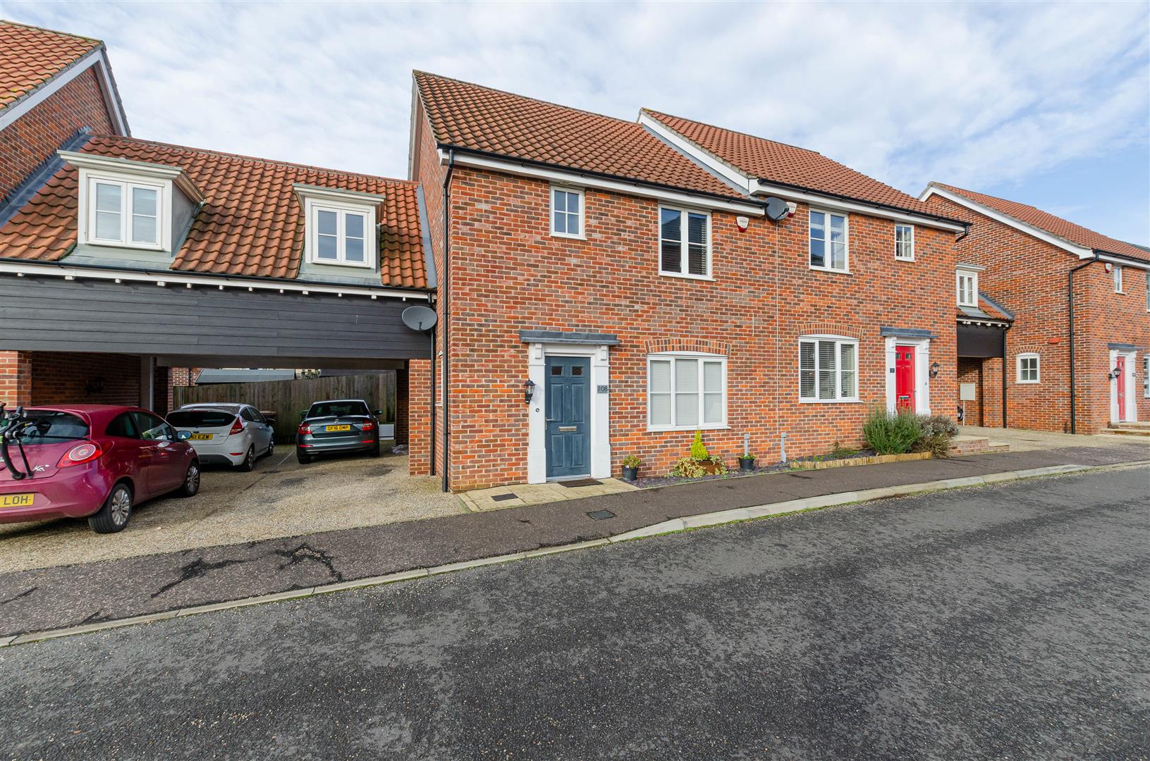 Property in Vanguard Chase, Costessey, Norfolk, NR5 0UH
