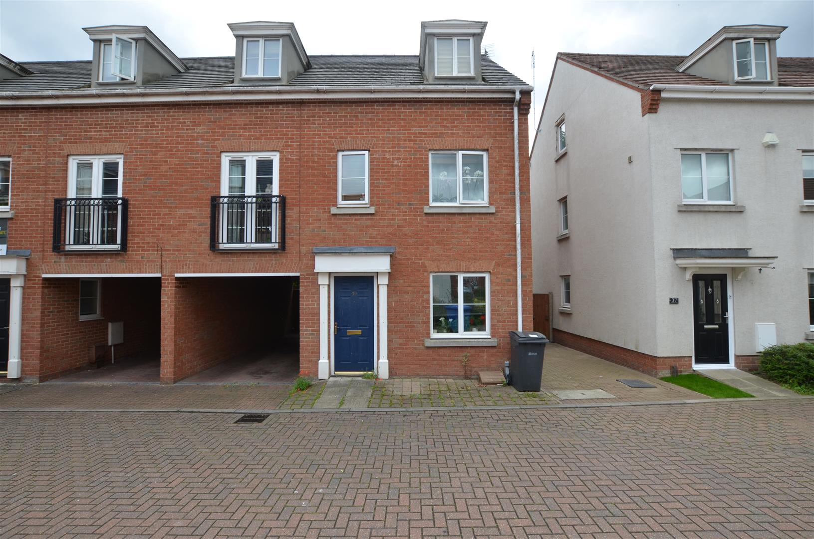 Property in Hemming Way, Norwich, Norfolk, NR3 2AF