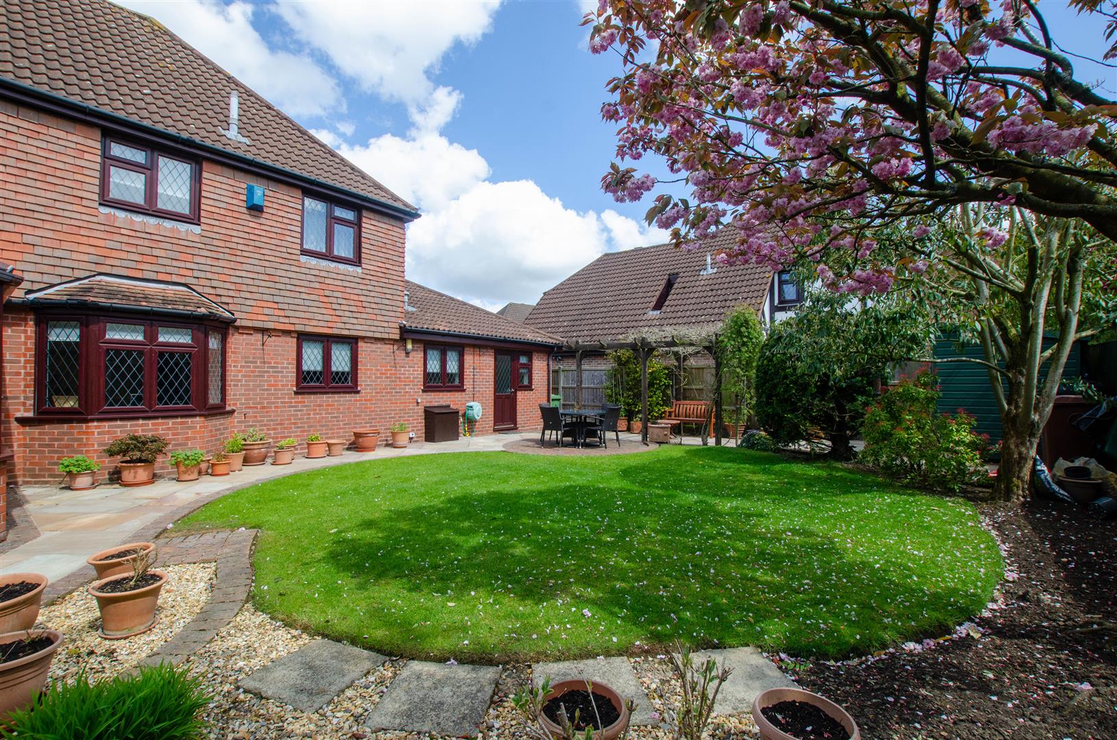 Property in Hallgate, Thorpe End, Norwich, Norfolk, NR13 5DQ