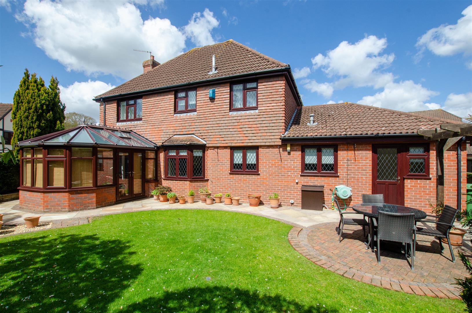 Property in Hallgate, Thorpe End, Norwich, Norfolk, NR13 5DQ