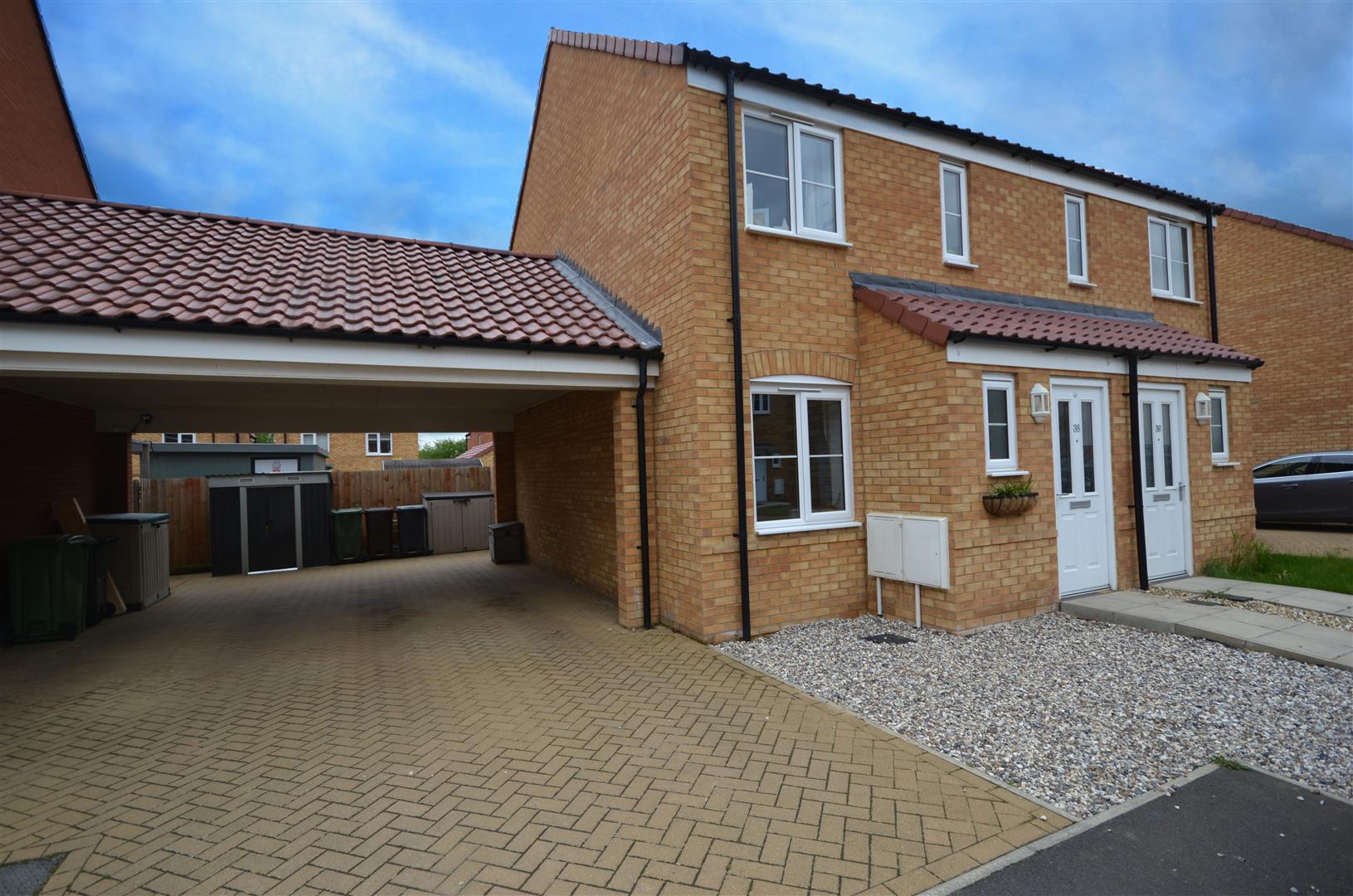 Property in Tailor Place, Hethersett, Norwich, NR9 3GE