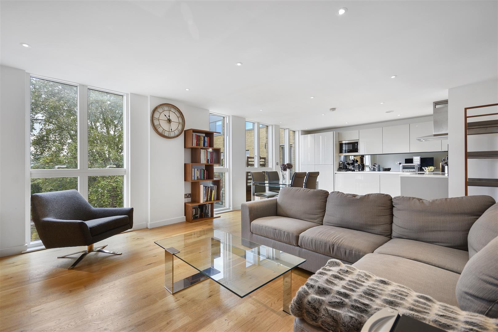 Property in Goldhawk Road, London, W12