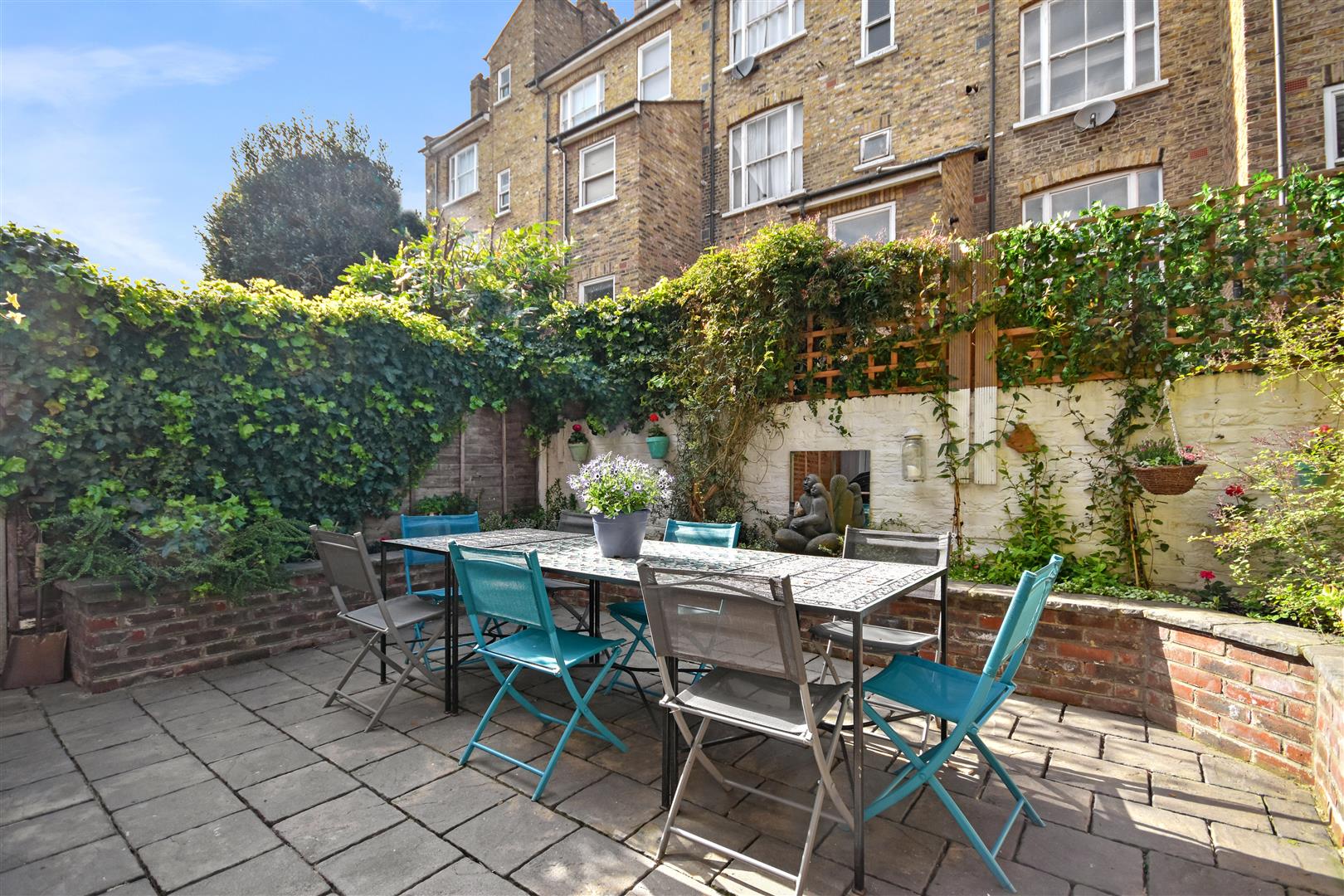 Property in Addison Gardens, London, W14