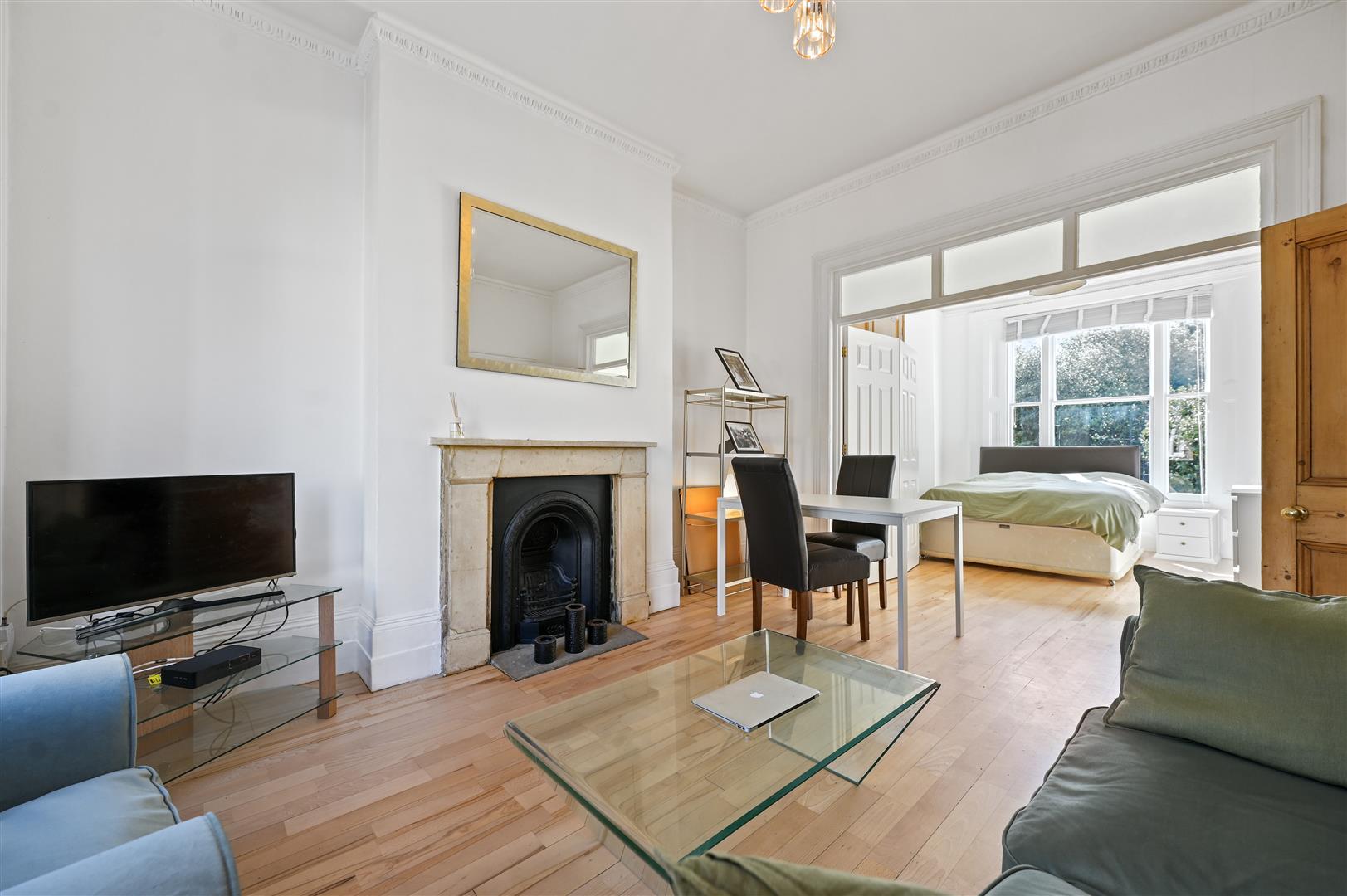 Brackenbury Gardens, London, W6