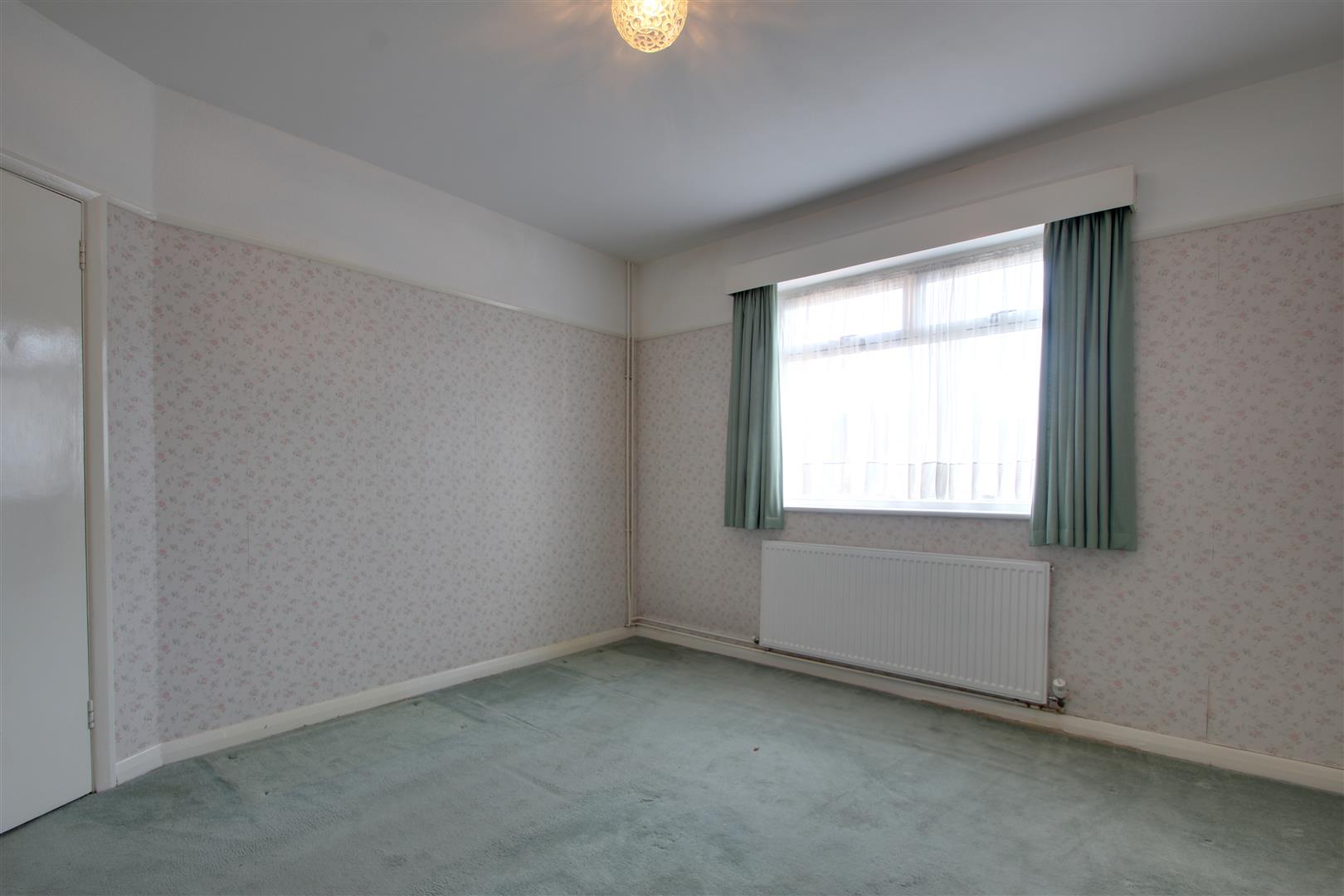 Property in Shirley Drive, Offington, Worthing, BN14 9BB