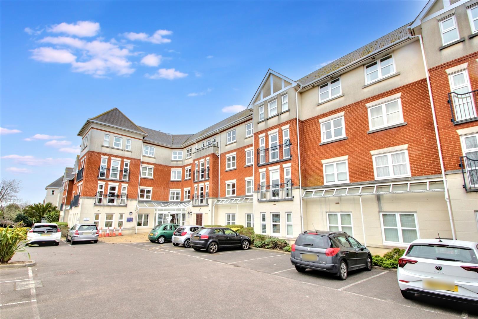 32, St. Botolphs Road, Worthing, BN11