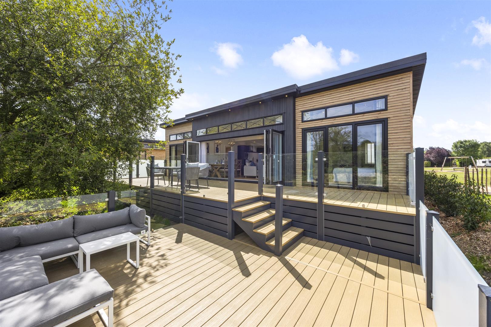 Bluebell Park, Sumners Ponds, Horsham, RH13