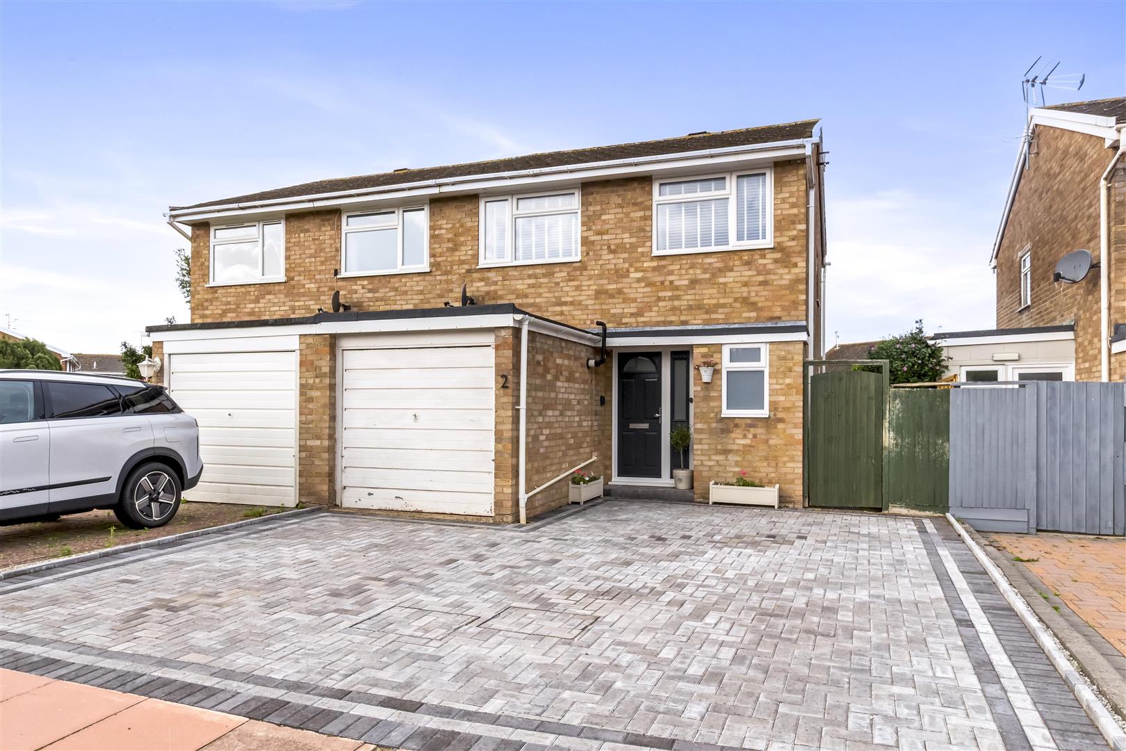 Sefton Close, Worthing, BN13