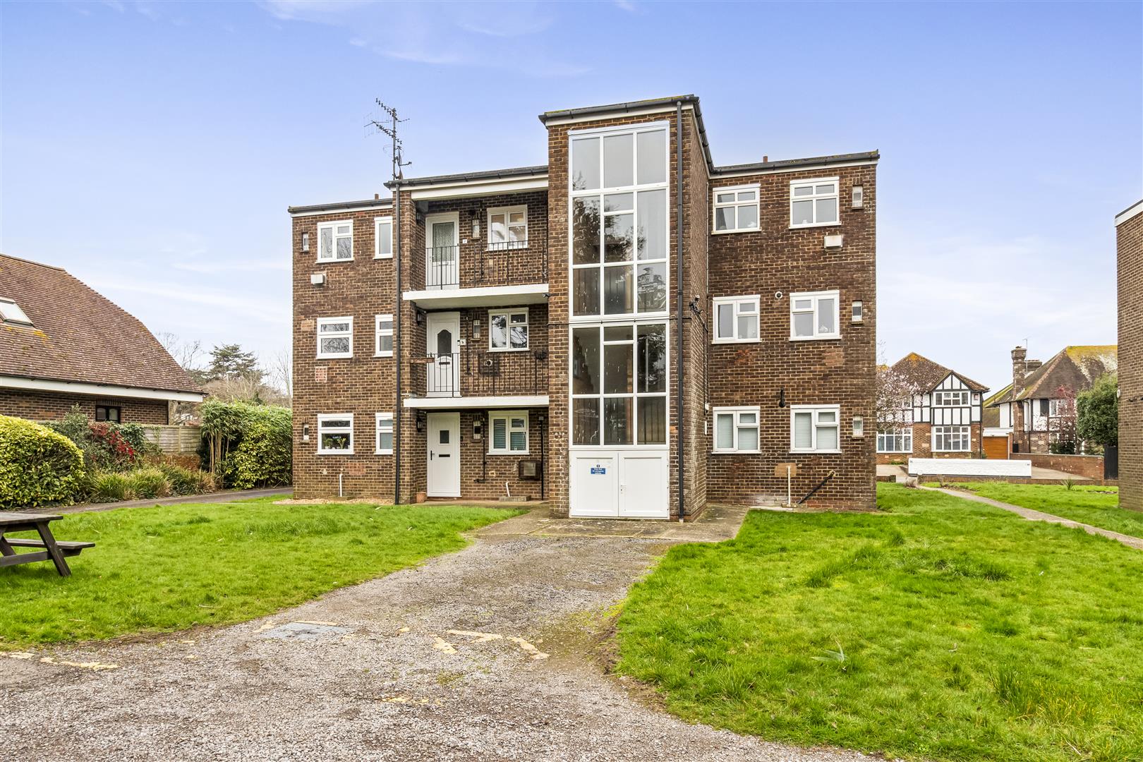 Wallace Avenue, Worthing, BN11