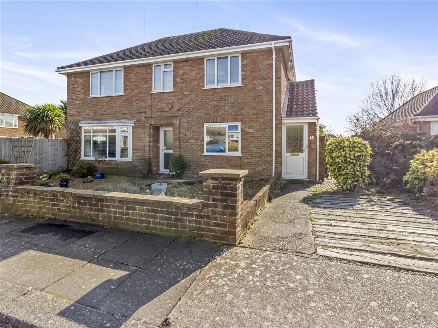 Chesham Close, Worthing, BN12