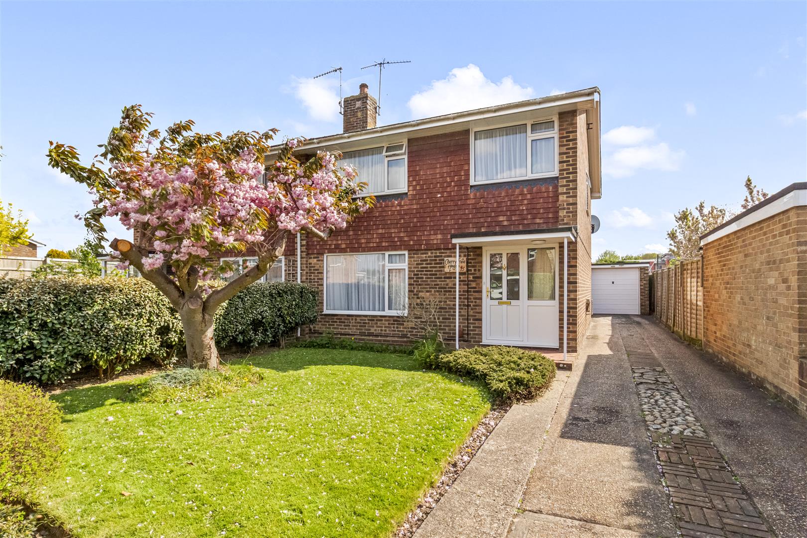 Muirfield Road, Worthing, BN13