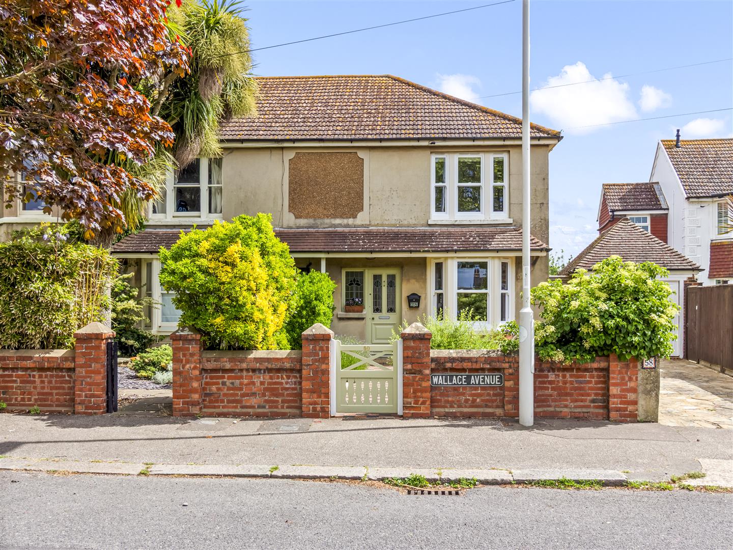 Wallace Avenue, Worthing, BN11