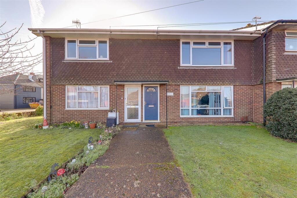 Cedar Avenue, Worthing, BN13