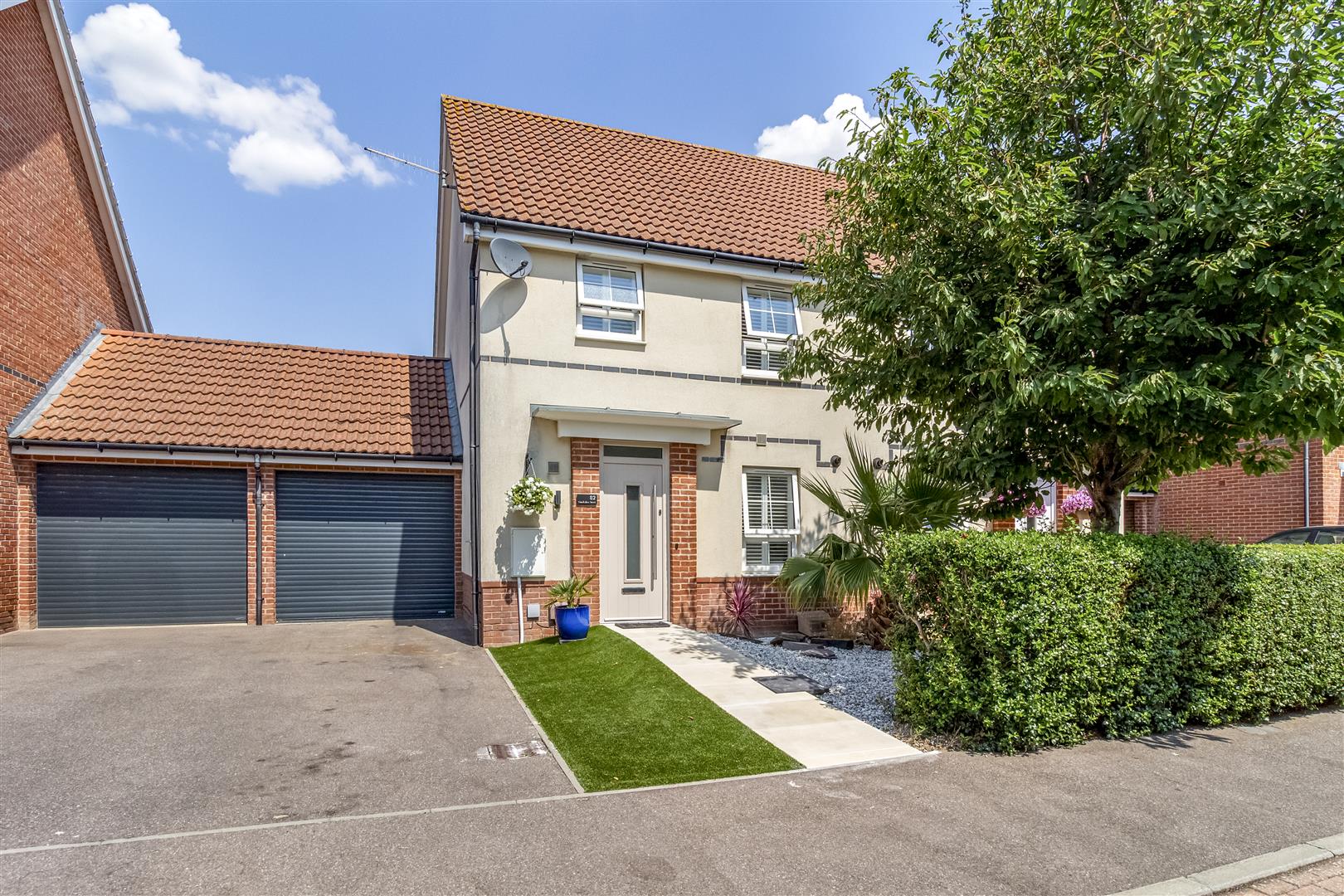 Quicksilver Street, Worthing, BN13