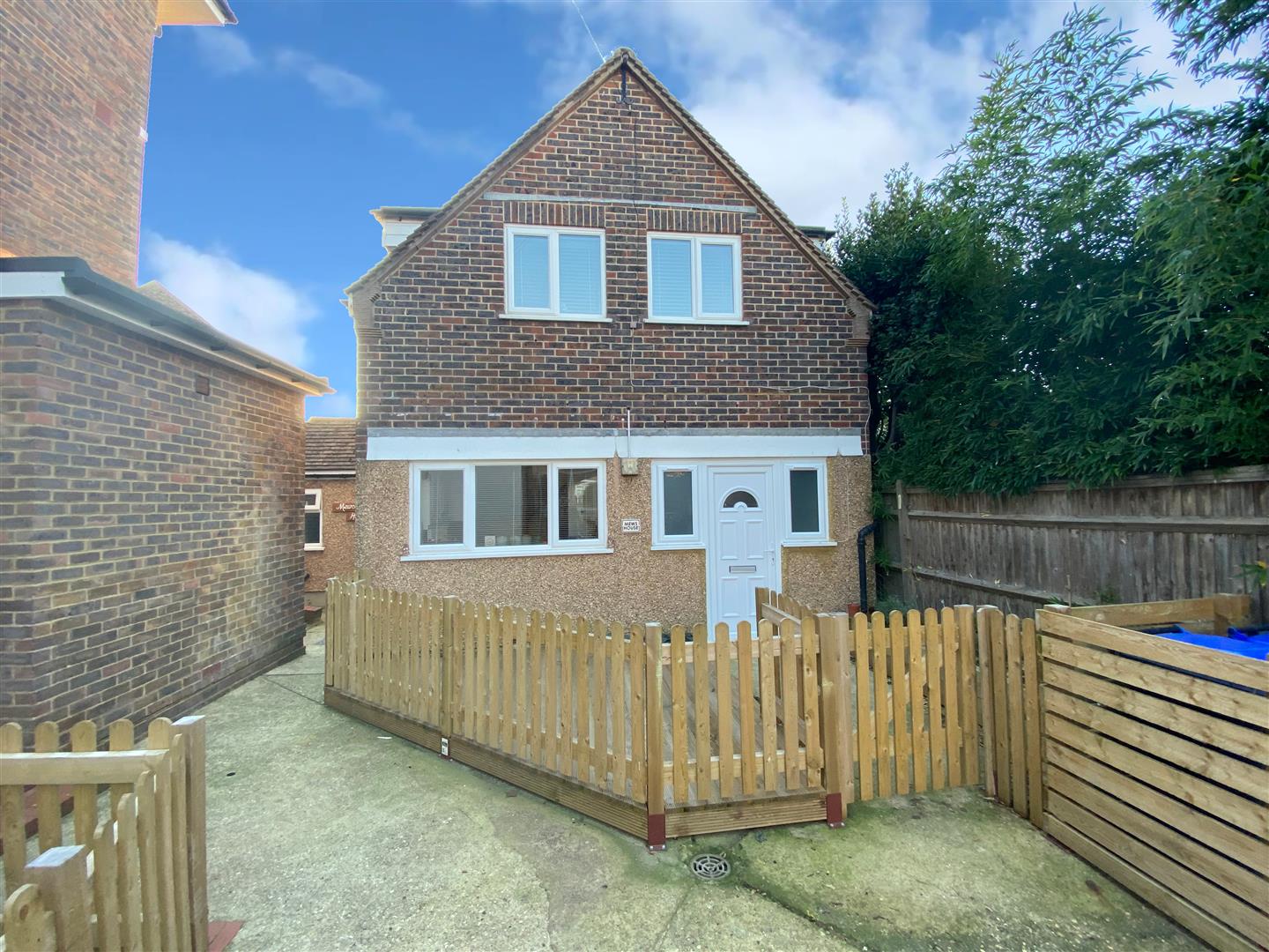 Sandwich Road, Worthing, BN11