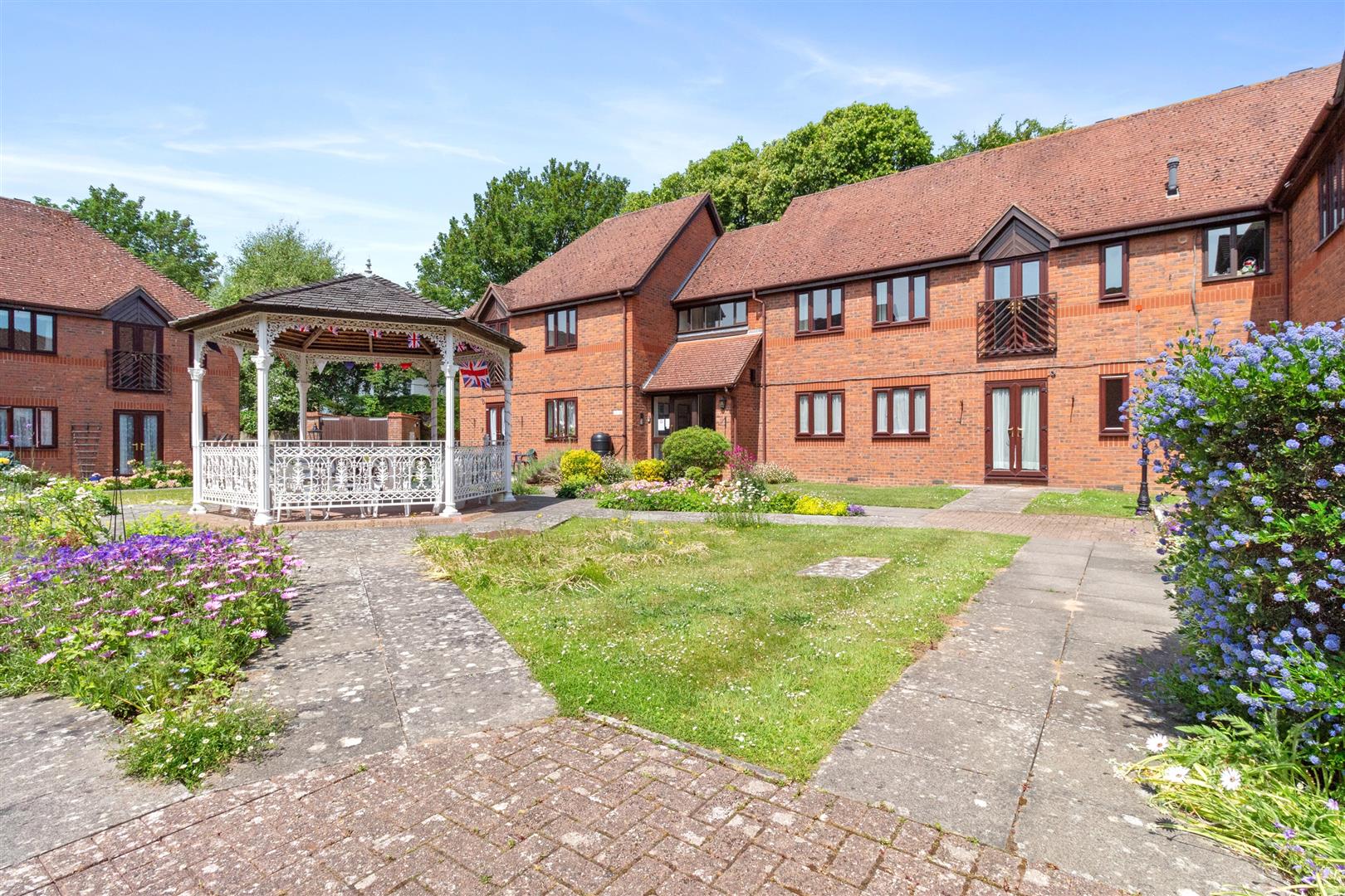 The Courtyard, Worthing, BN14