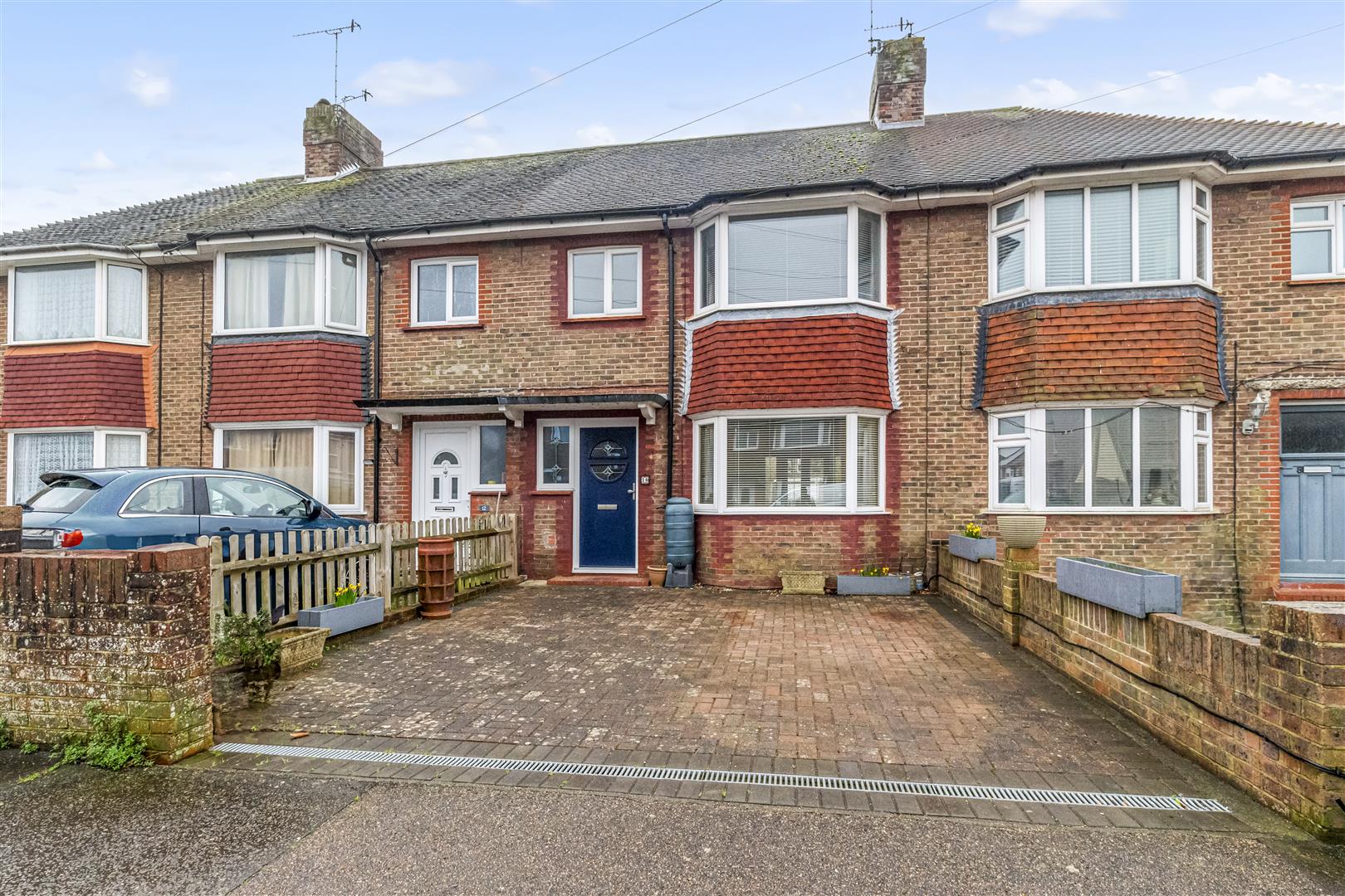 Guildford Road, Worthing, BN14