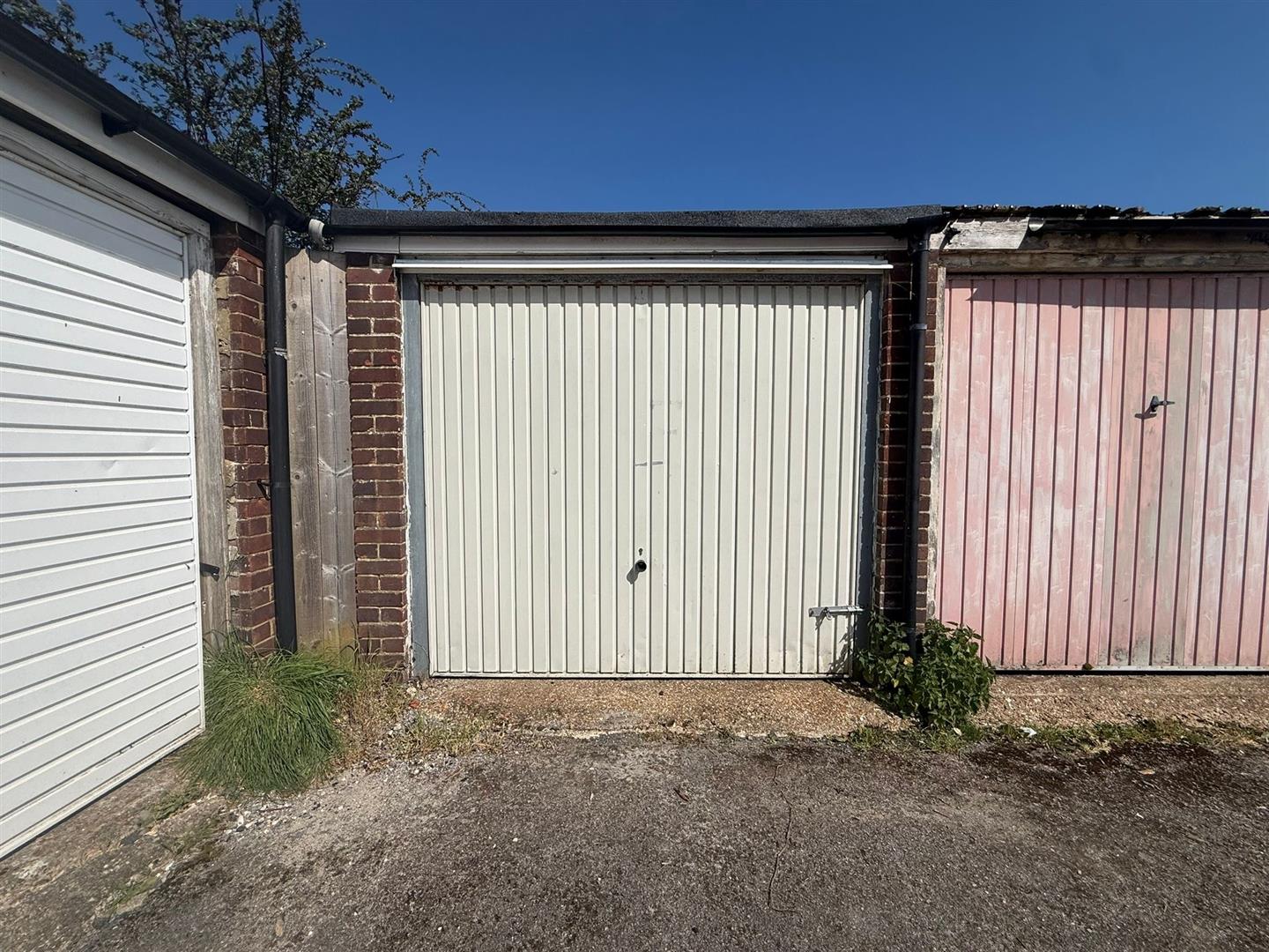 Southdownview Road, Worthing, BN14