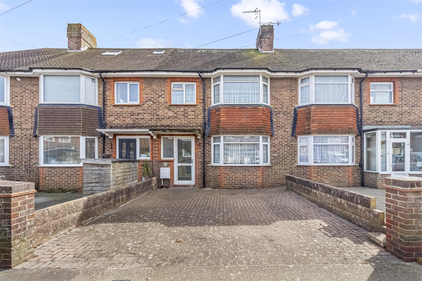 Guildford Road, Worthing, BN14