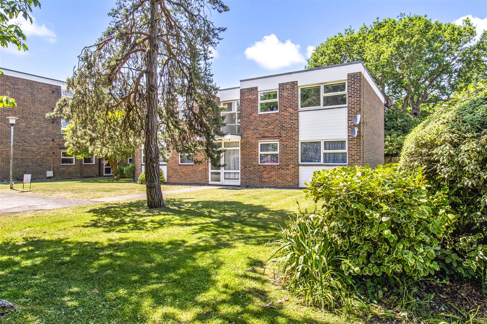 Eaton Court,, Worthing, BN14