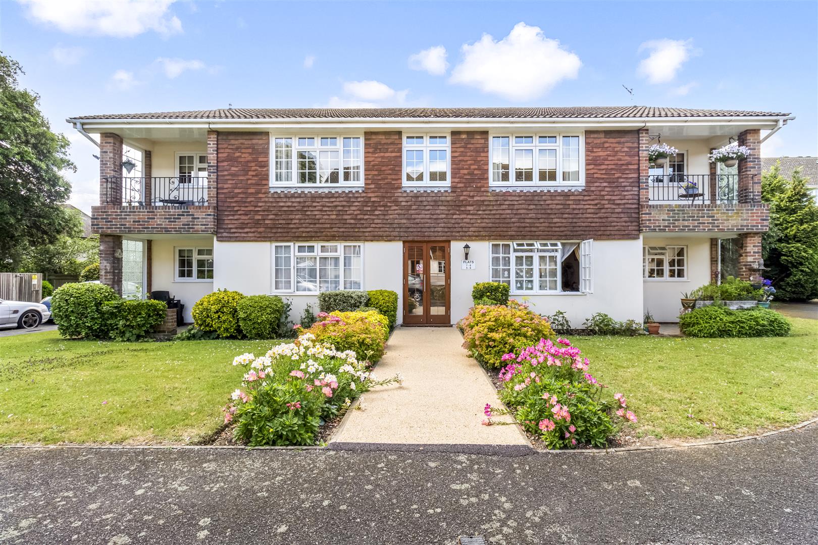 Lamorna Grove, Worthing, BN14