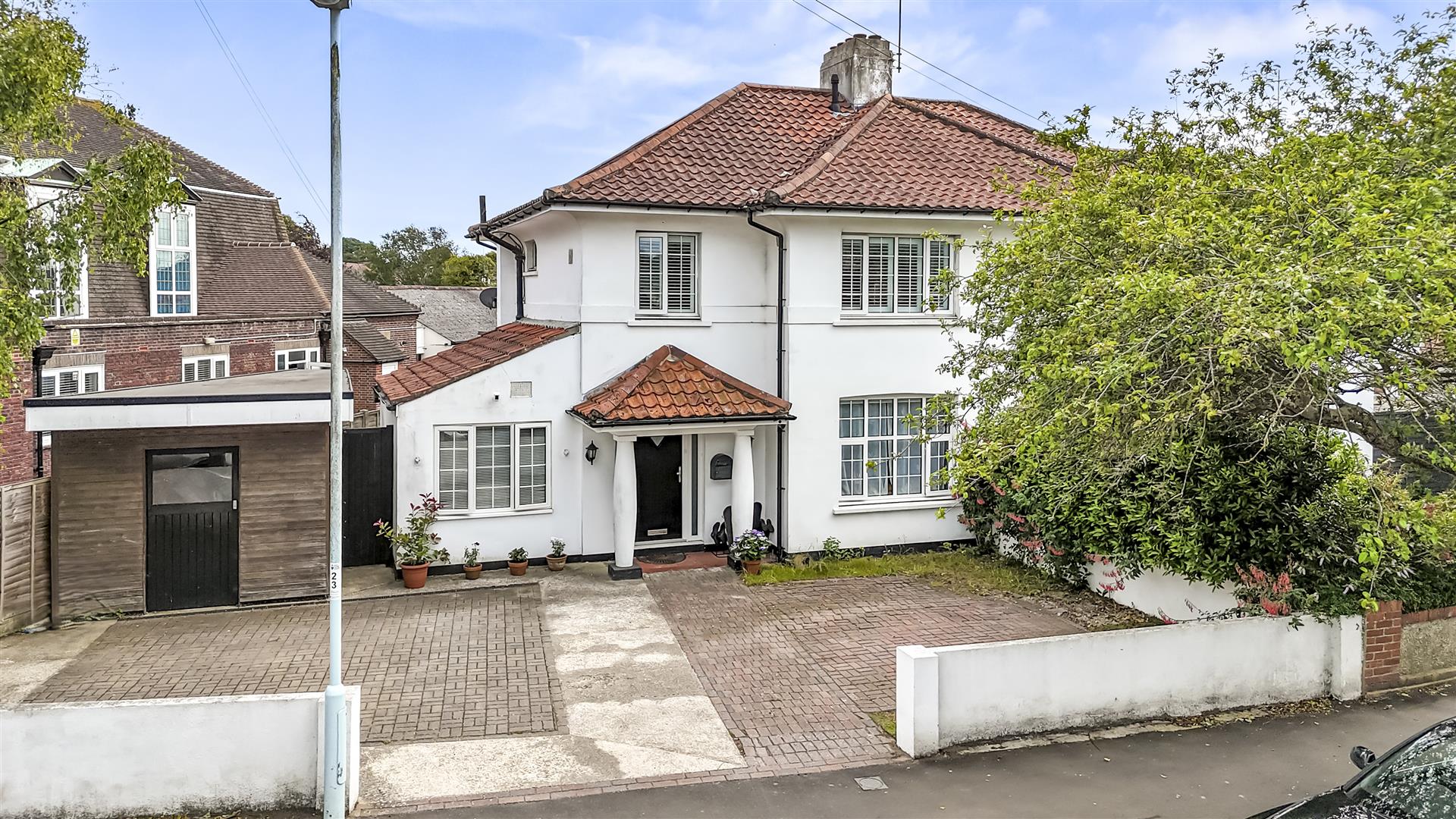 Broomfield Avenue, Worthing, BN14