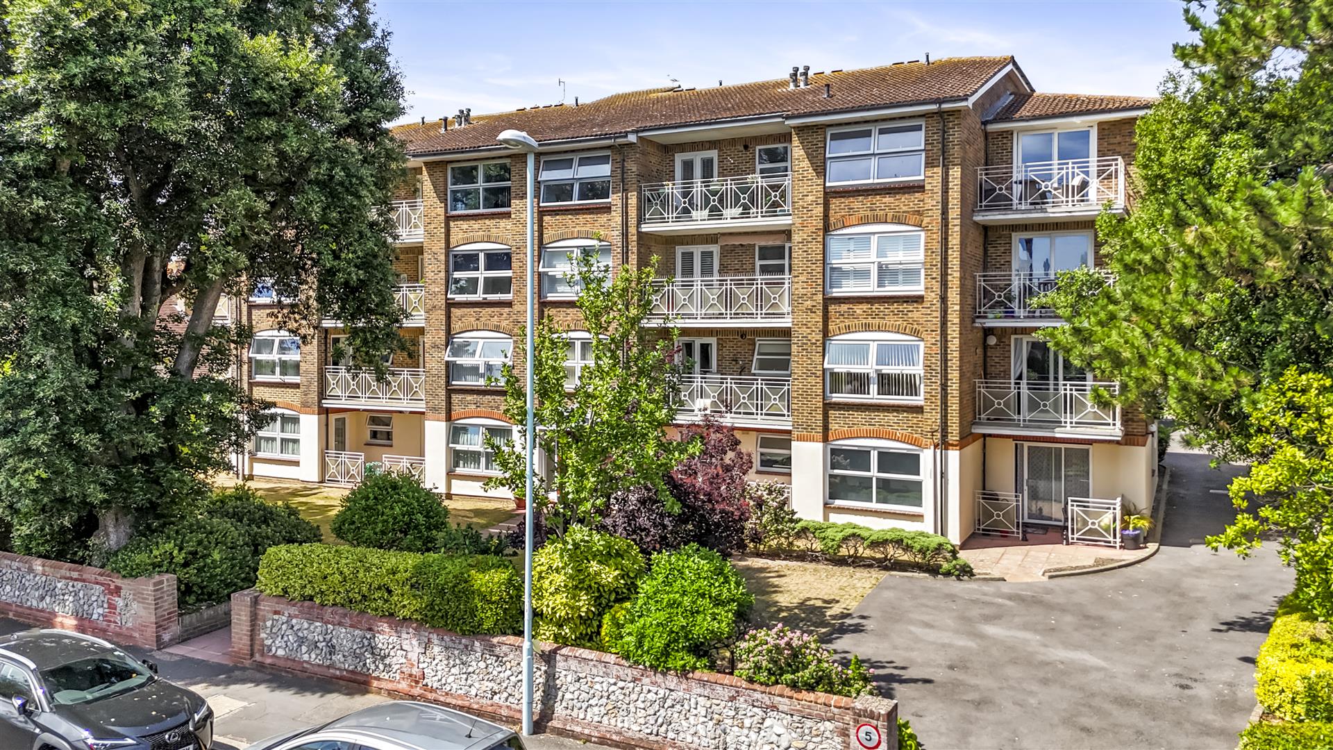Lansdowne Road, Worthing, BN11